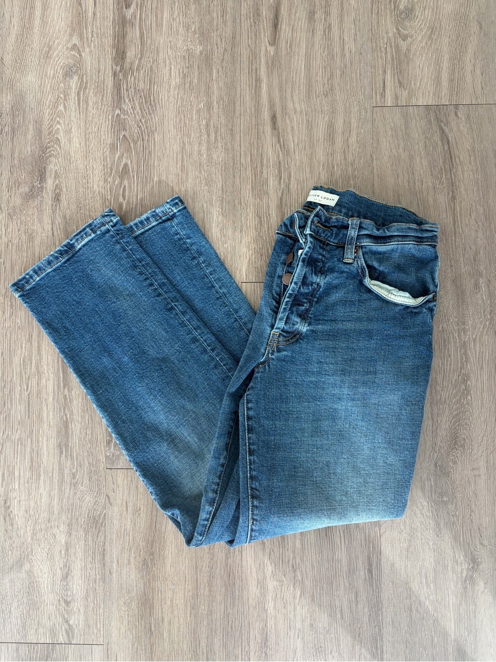 Oliver Logan Ankle Straight Leg Jean